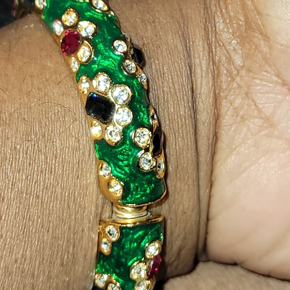 Kenneth Jay Lane Enamel Snake Bracelet - Picture 4 of 10